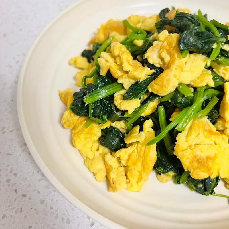 Spinach and Egg Scramble