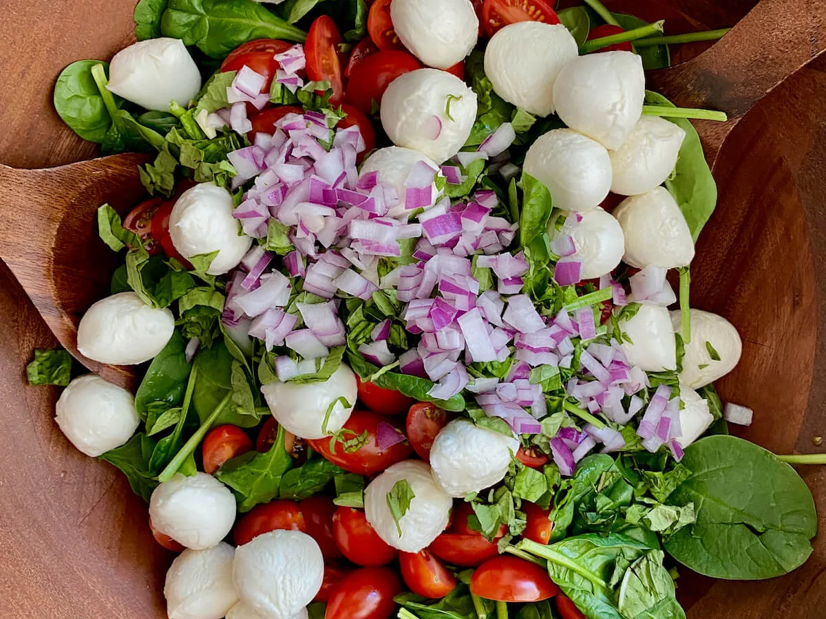 Spinach Salad With Tomato Melts