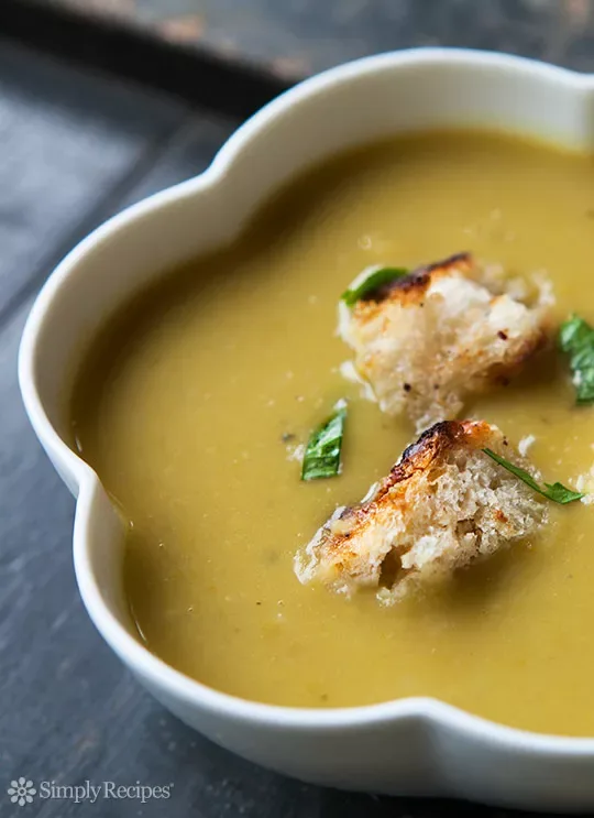 Split Pea Soup With Dumplings