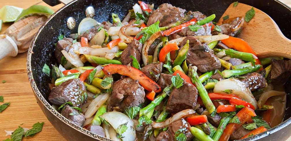 Stir-Fry Lamb and Asparagus