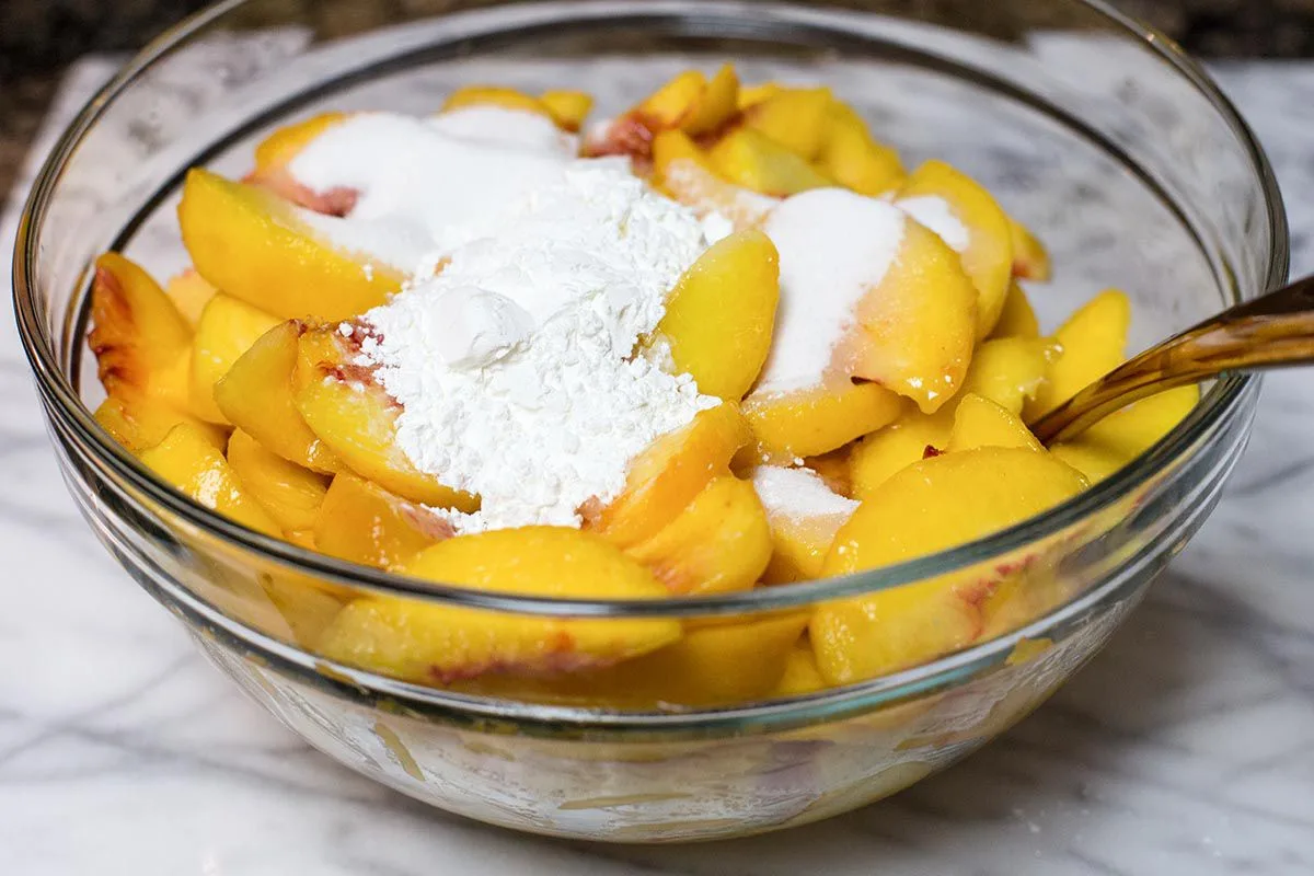 Streusel-Topped Peach Pie
