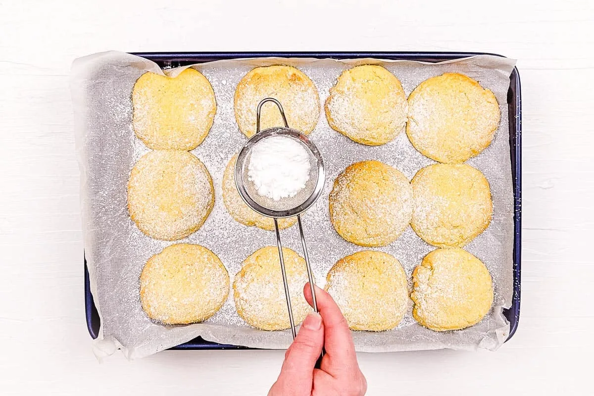 Tangy Apricot Sugar Biscuits