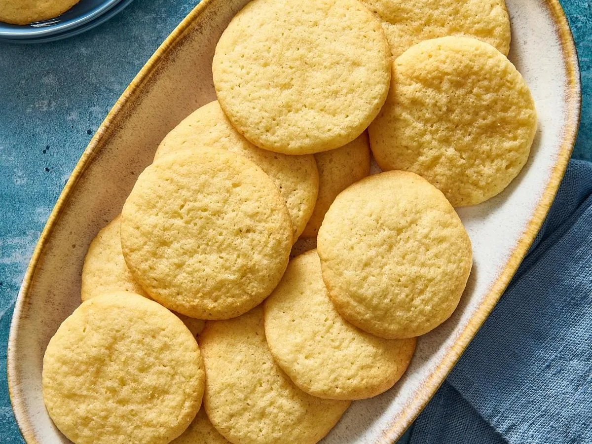 Tea Cakes (MW's) "Good