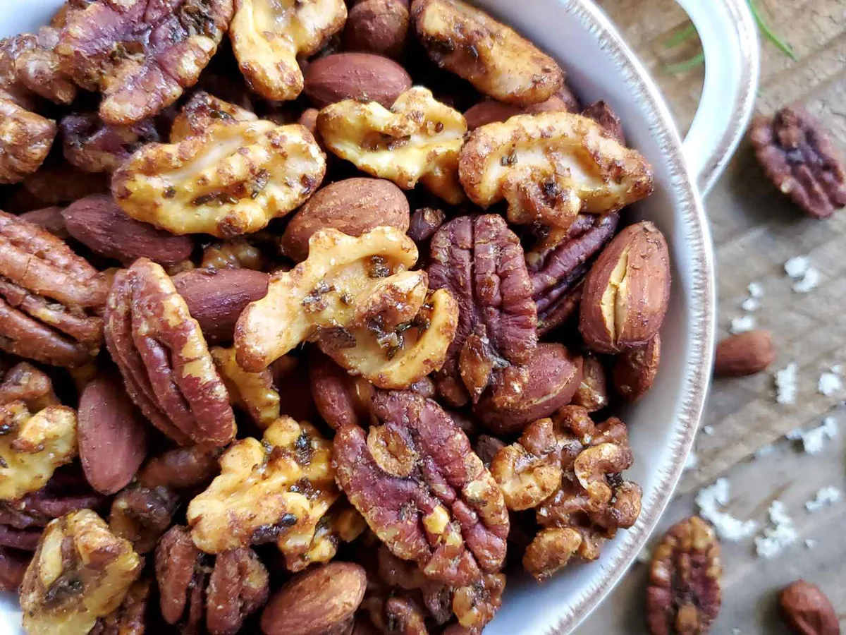 TOASTED ROSEMARY NUTS