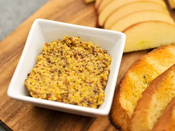 Whole Grain Mustard Pan Rolls