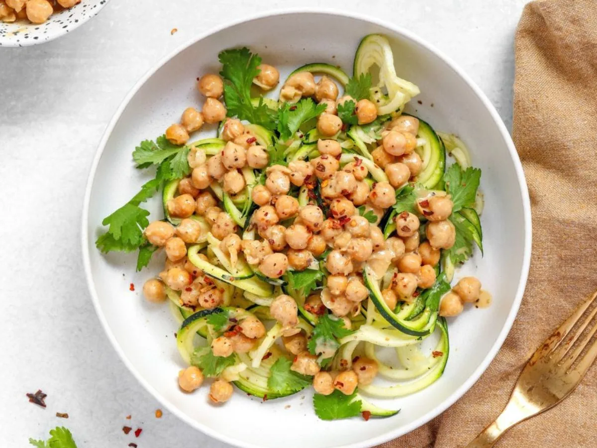 Zesty Zuchinni Chickpea Salad